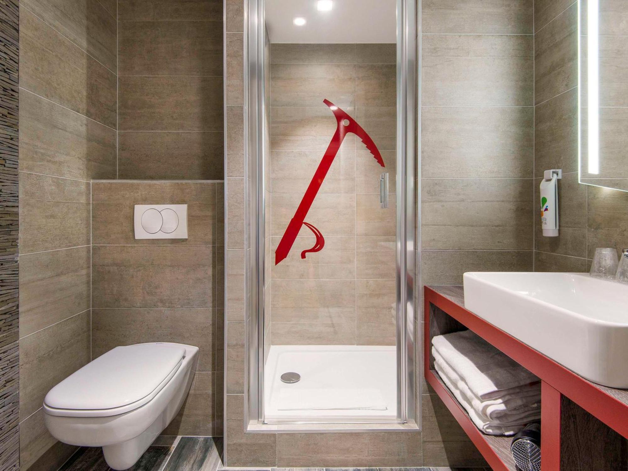 Ibis Styles Sallanches Pays Du Mont-Blanc Exterior photo